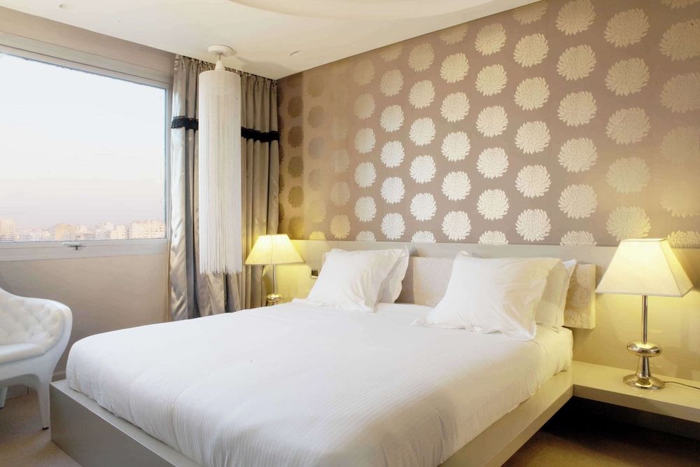 undefined Farah Casablanca 8