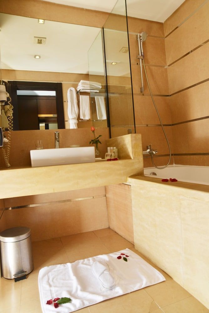 Farah Casablanca Premium Room 5