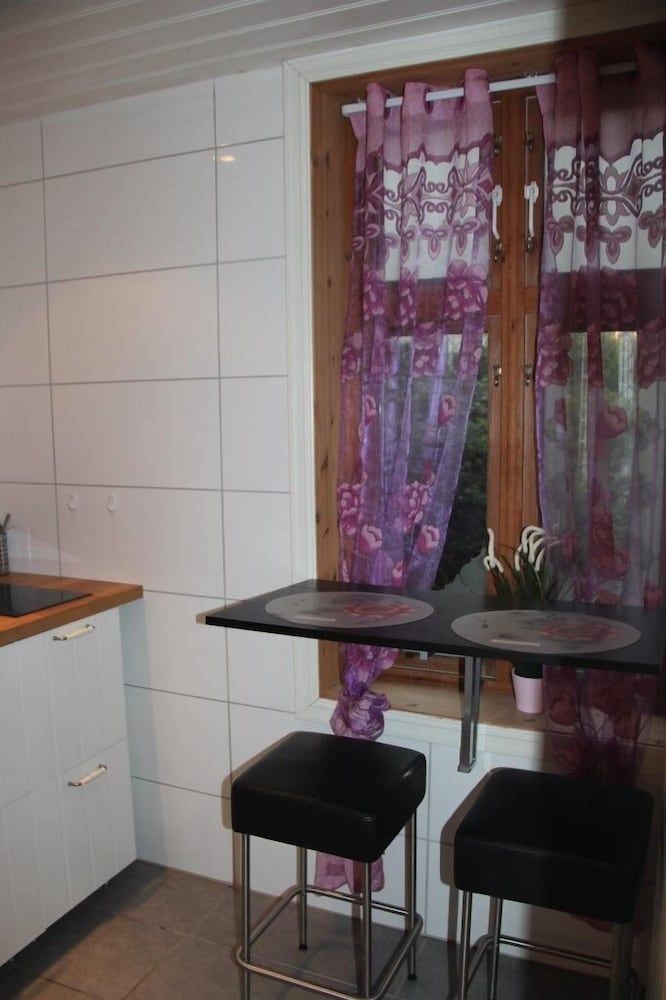 Skuteviken Apartments Anno 1790 Romantic Suite 3