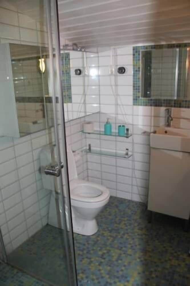 Skuteviken Apartments Anno 1790 Candle Vintage 5