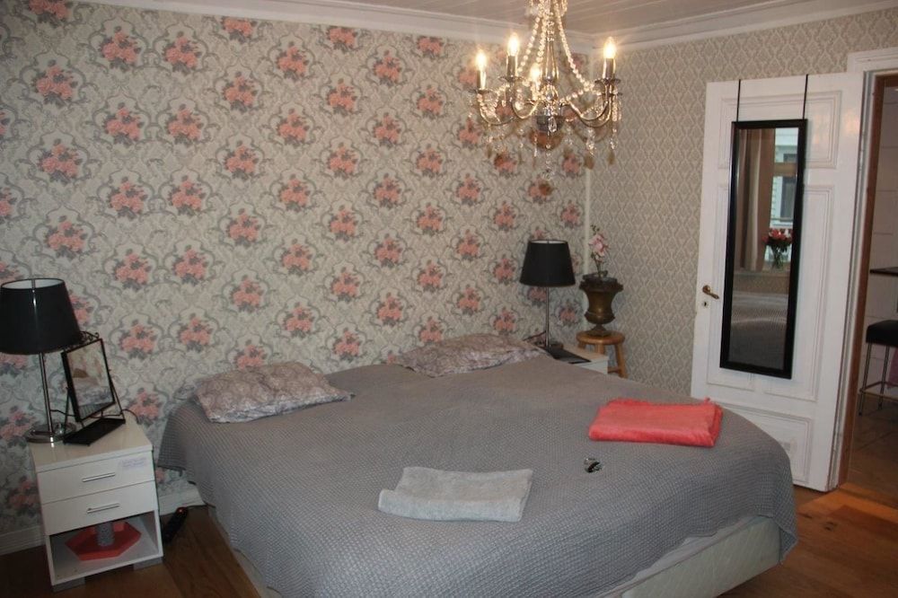 Skuteviken Apartments Anno 1790 Romantic Suite 2