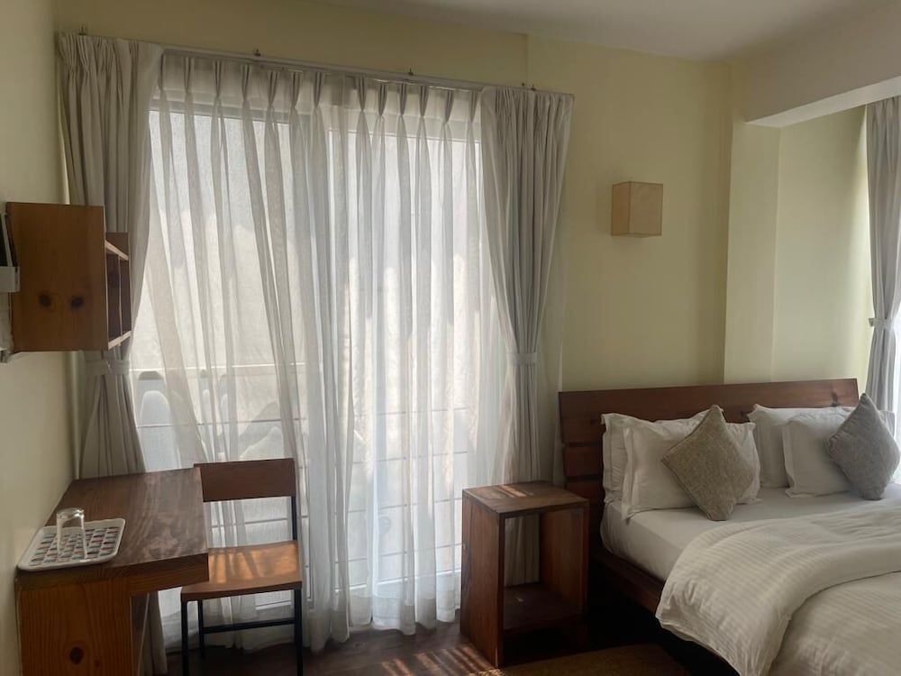 Lazimpat House B&B Deluxe Room 4