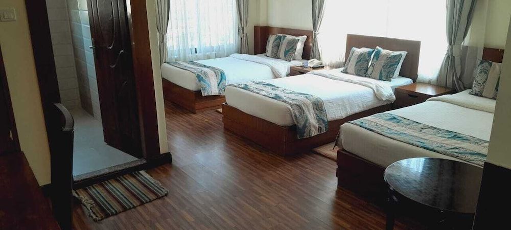 Hotel Water Tower Deluxe Triple Room, 3 Twin Beds 2