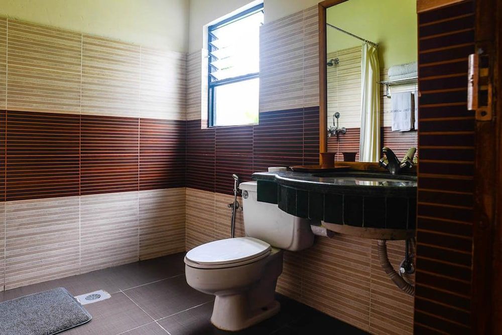 Into The Wild Eco Resort Standard Room 7