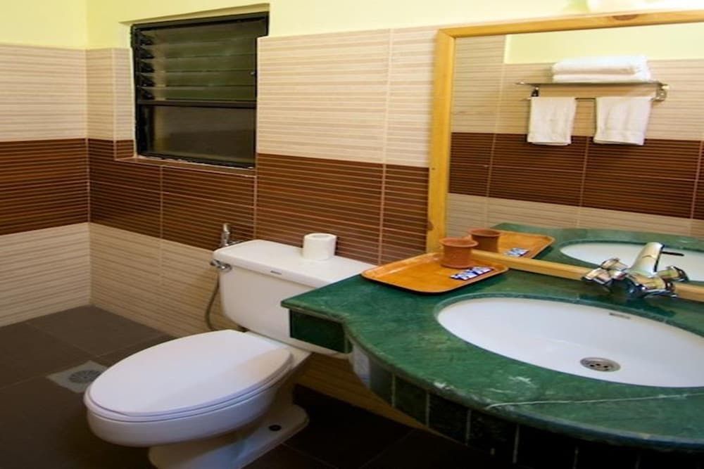 Into The Wild Eco Resort Standard Room 9