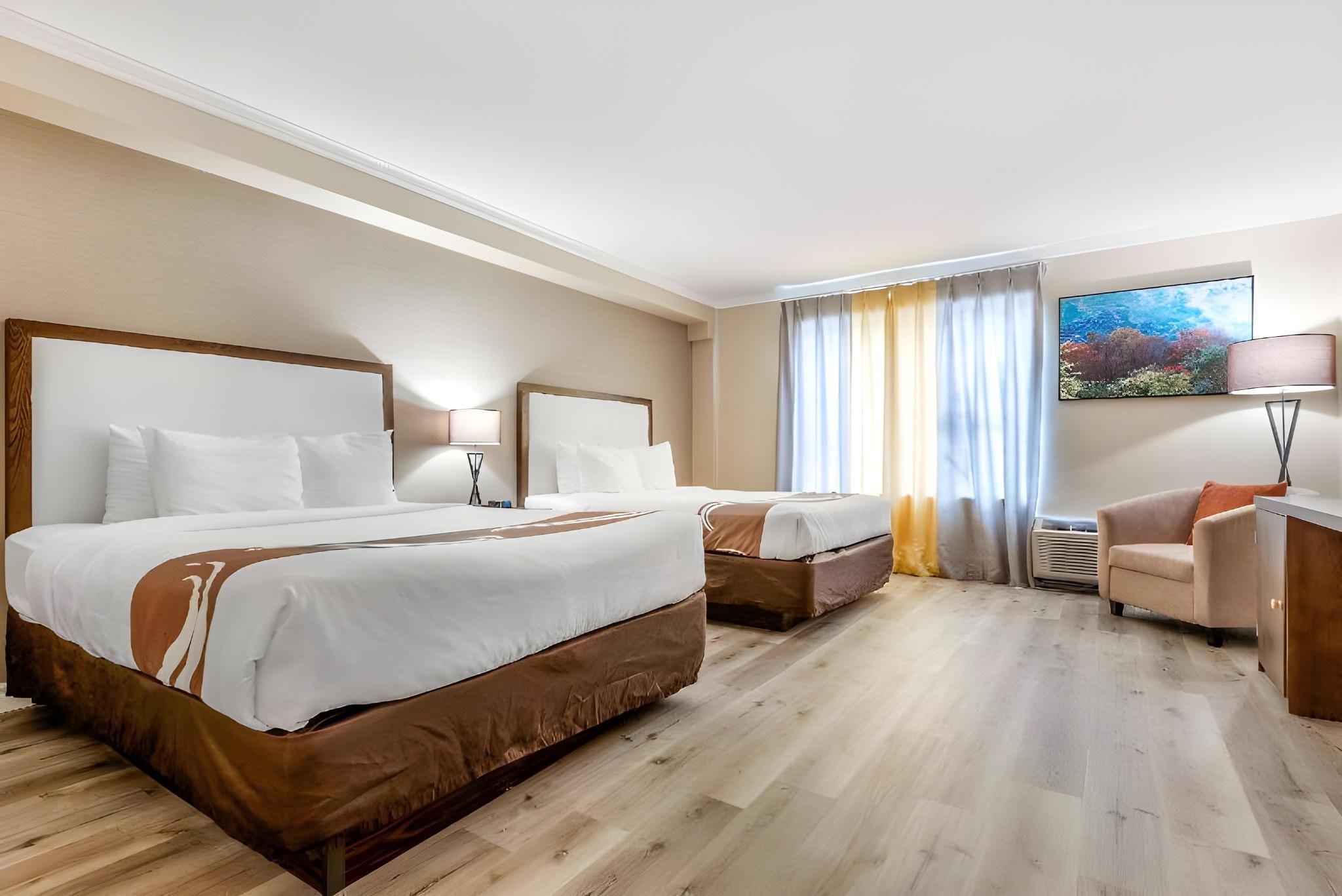 undefined Quality Inn & Suites 5