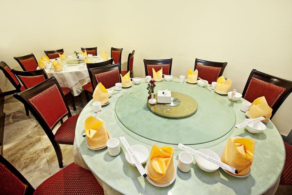 undefined Skyline Hotel 10