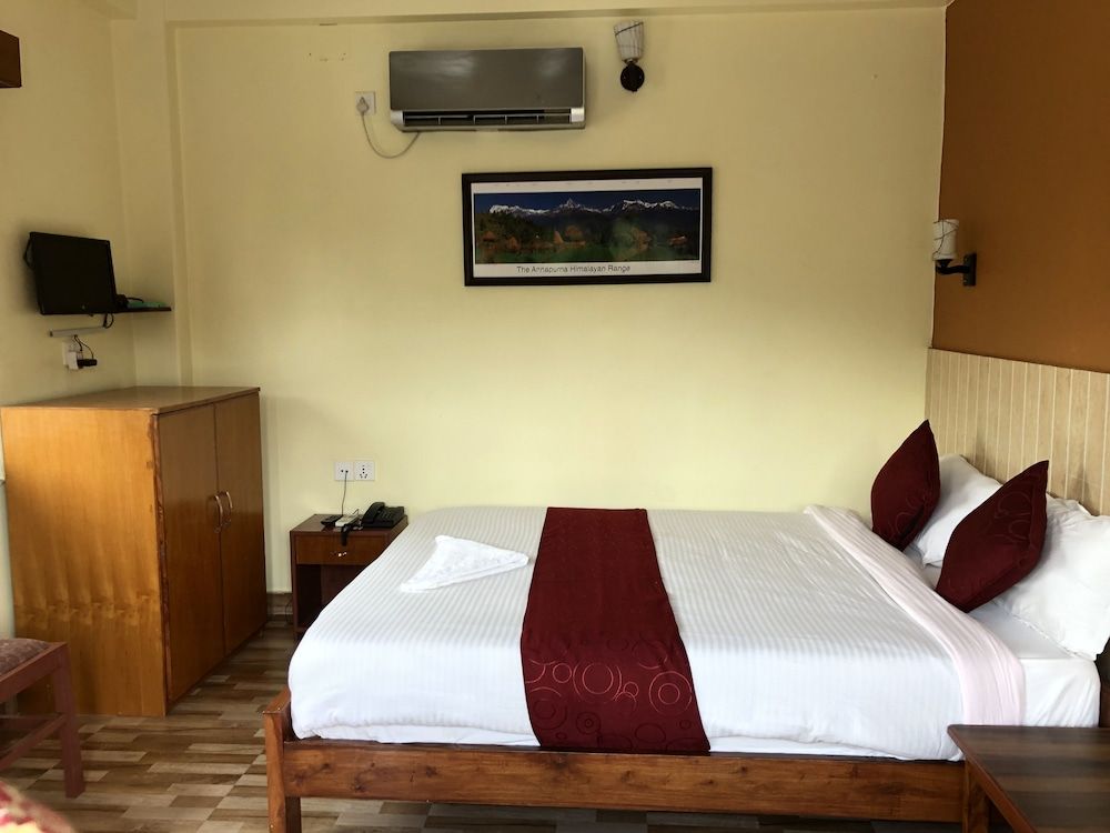 undefined Hotel Golden Holiday 4