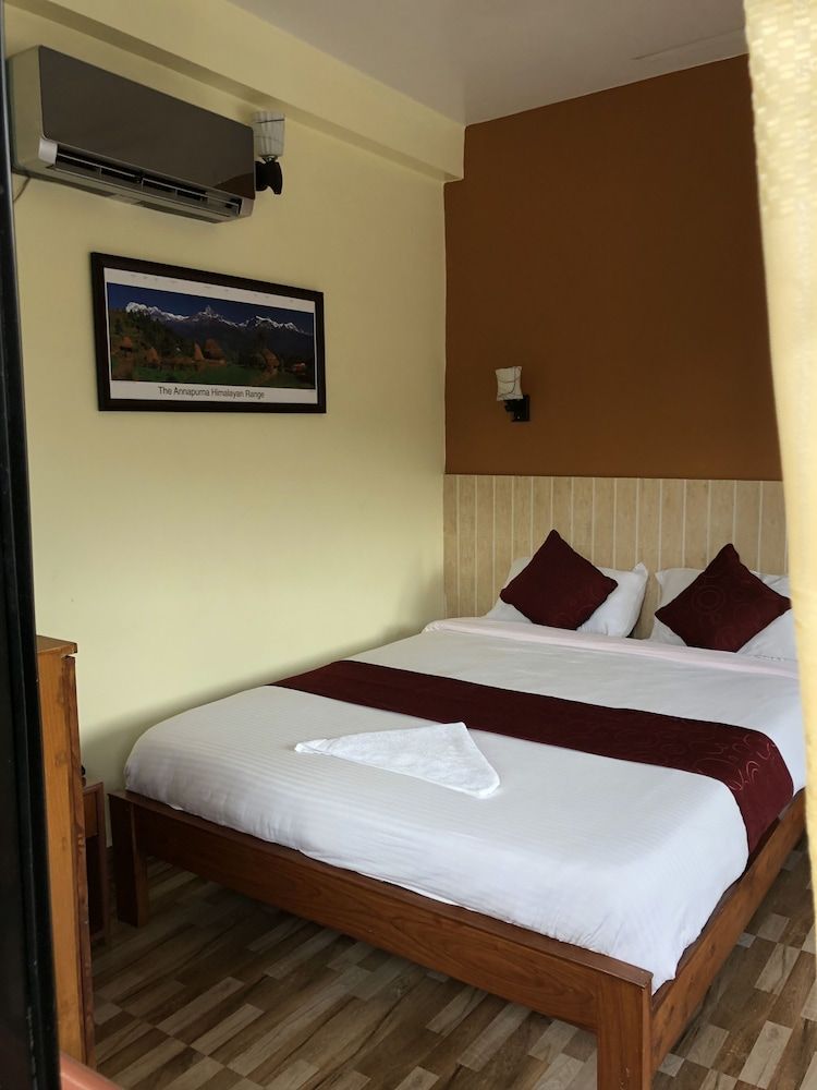 undefined Hotel Golden Holiday 5