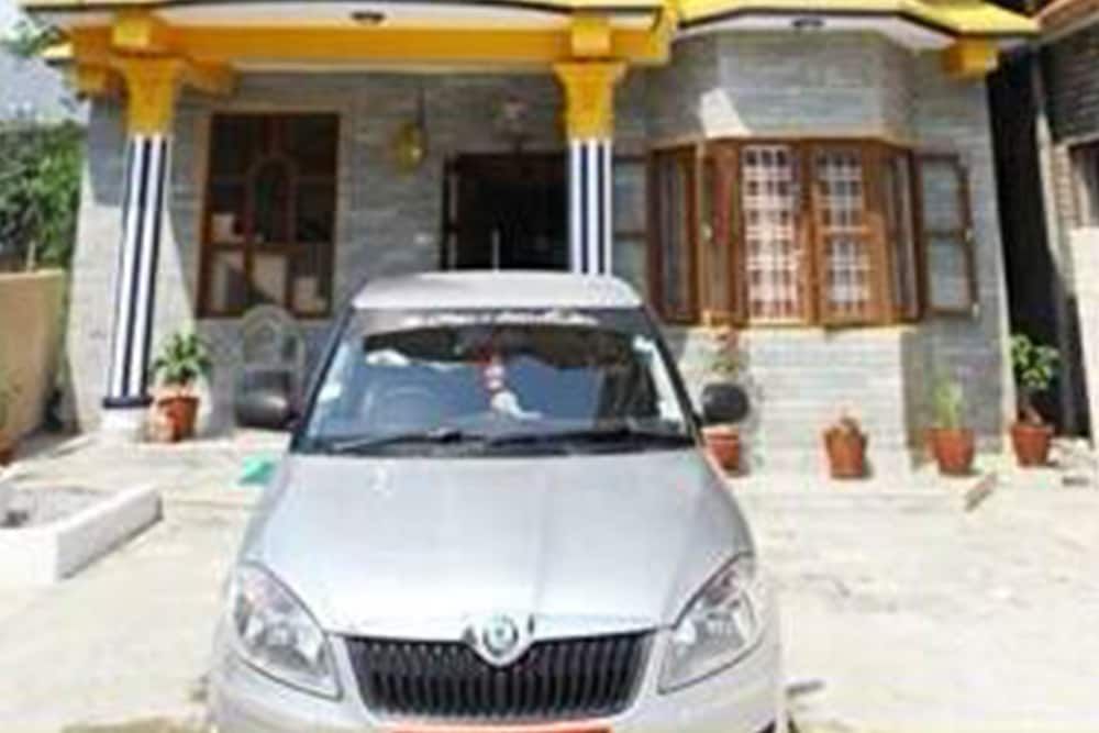 undefined Hotel Delight Inn 4