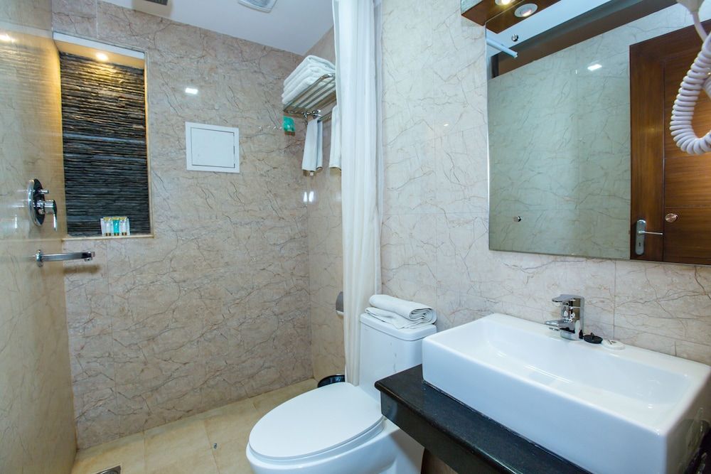 Kathmandu Suite Home Deluxe Twin Room, Balcony, City View 5