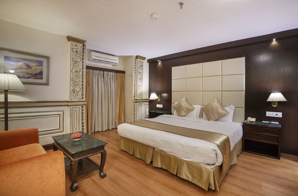 Hotel Shanker-Palatial Heritage Kathmandu Deluxe Room King Bed 8