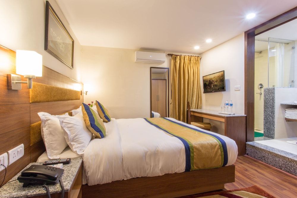 Oasis Kathmandu Hotel Deluxe Double Room, 1 Bedroom 3