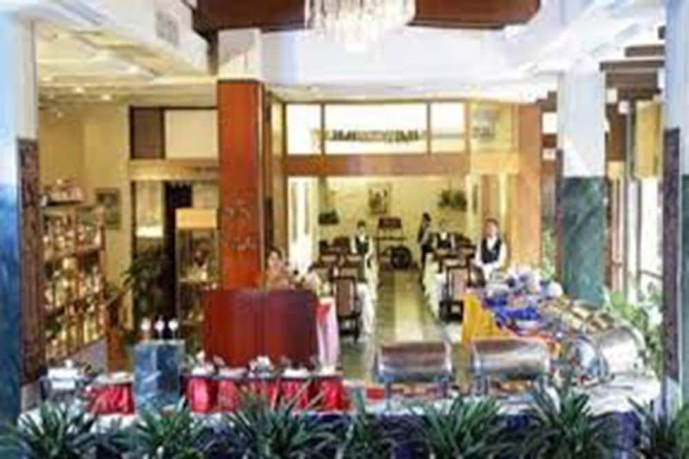 undefined Hotel Green View 4