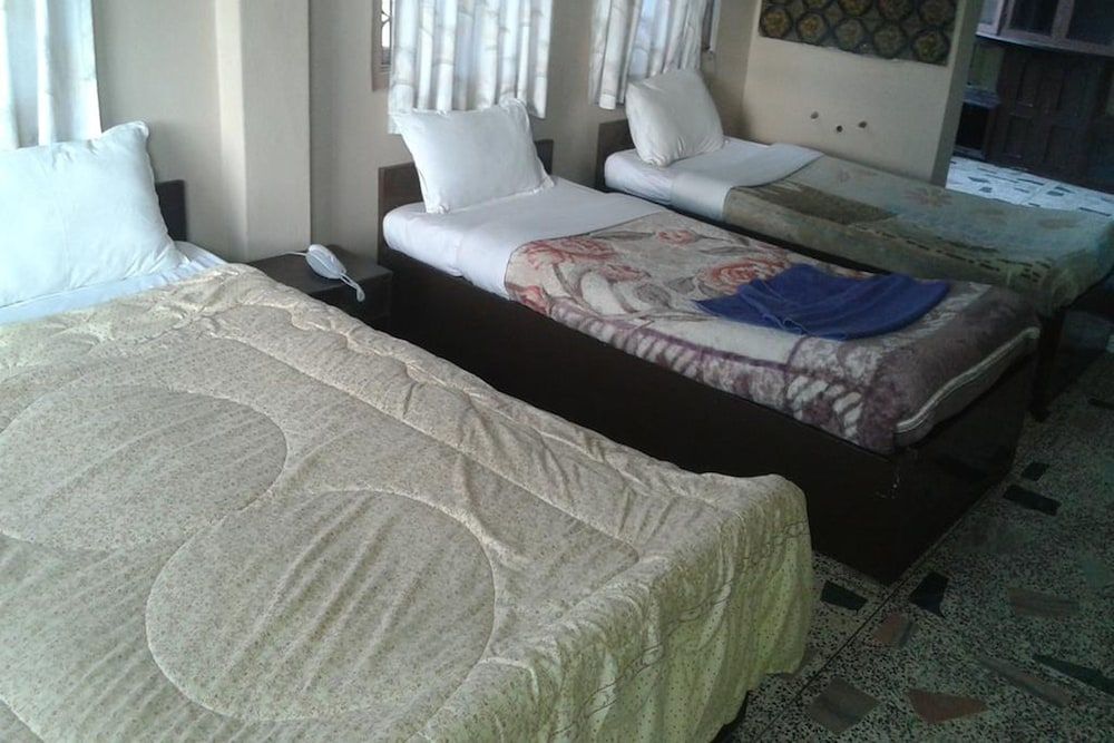 undefined Hotel Aagaman 10