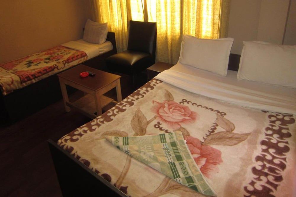 undefined Hotel Aagaman 8
