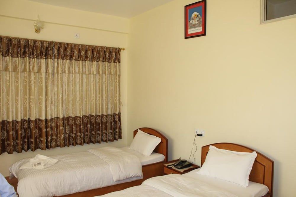 undefined Hotel Milarepa 4