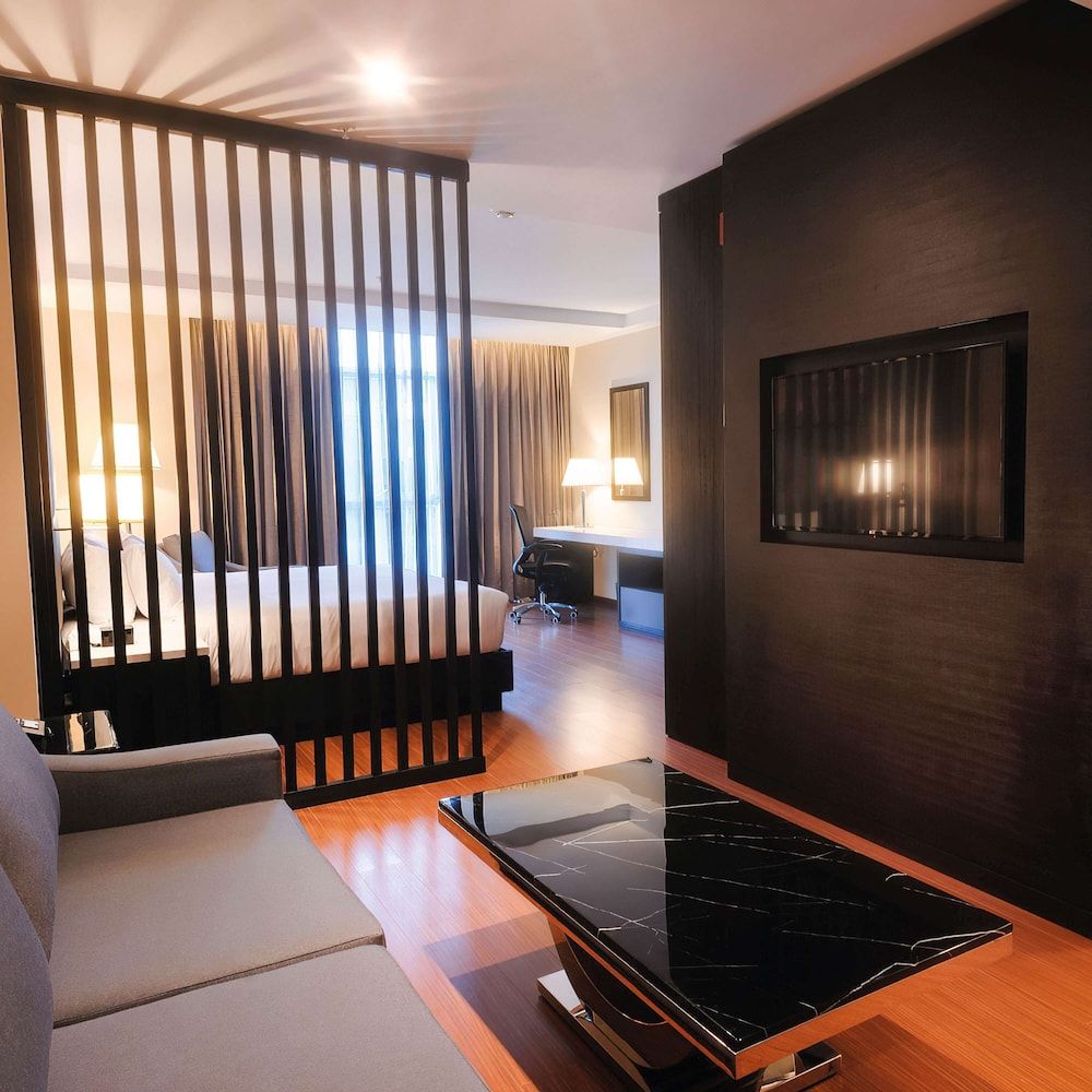 Junior Suite, 1 King Bed, Non Smoking