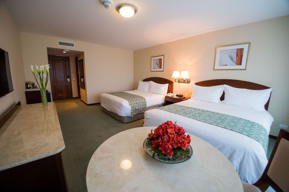 Los Tallanes Hotel & Suites Standard Twin Room 2