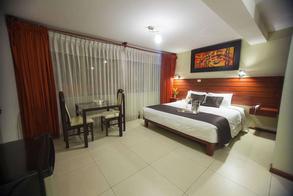 Deluxe Suite, Hot Tub