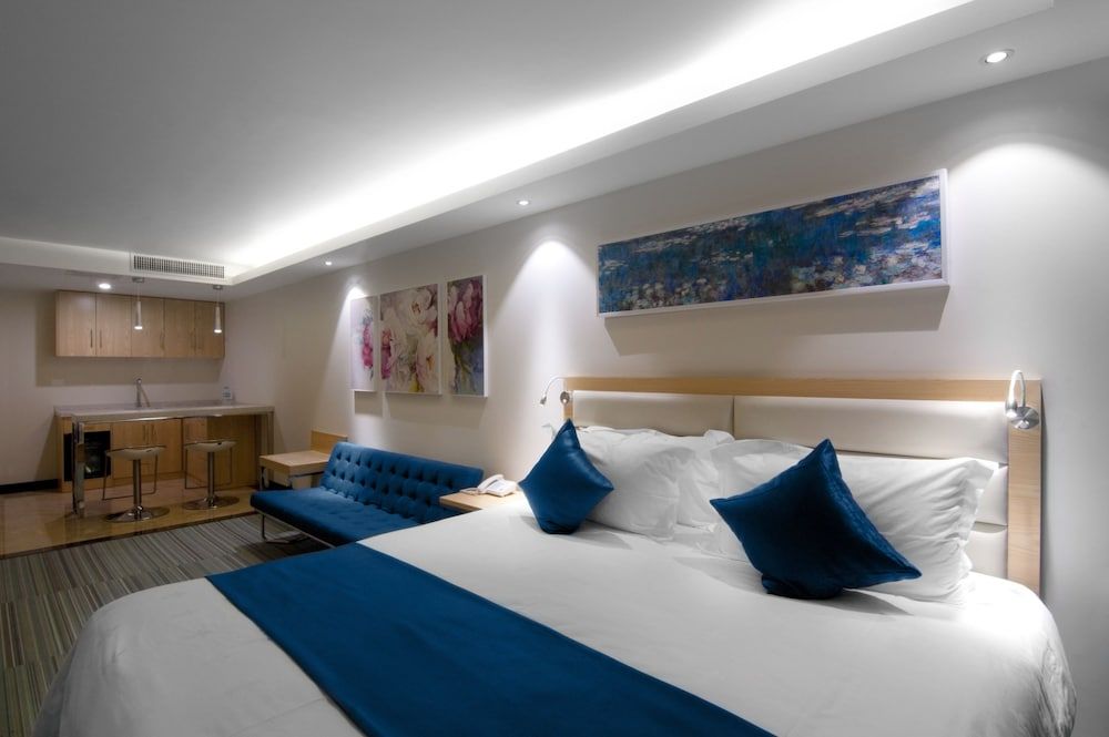 undefined LYZ Business Hotel 9