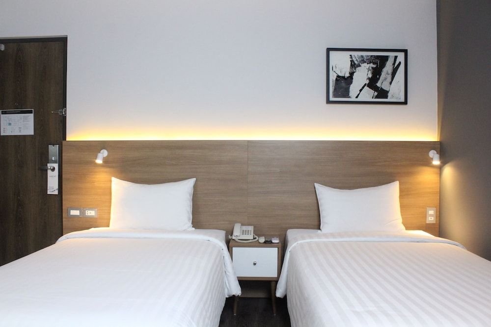 Habitat Hotel Twin Room 5