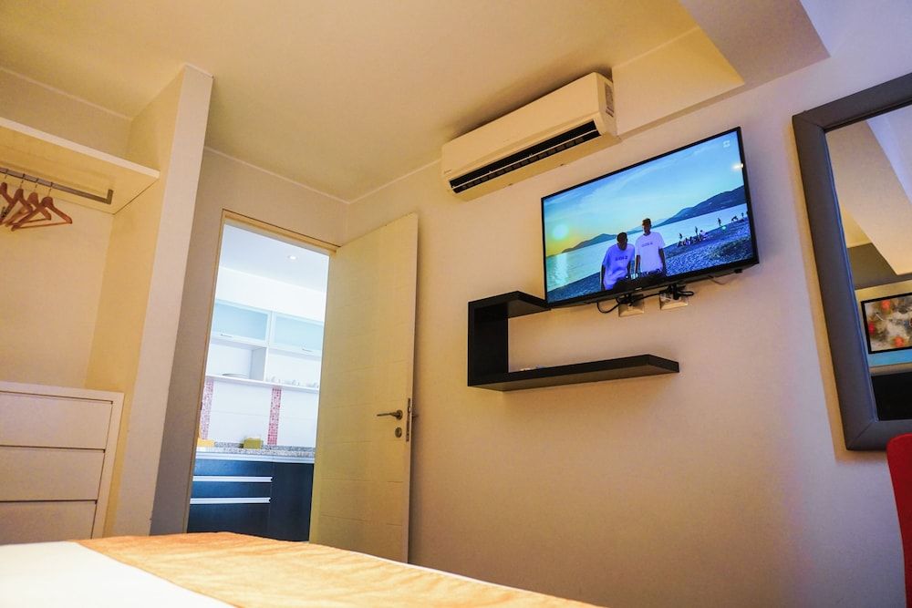 Petit Palace Apart Hotel Suites Standard Suite, Air conditioning 10