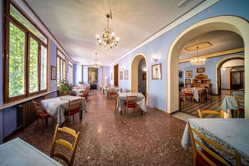 undefined Royal Victoria Hotel 8