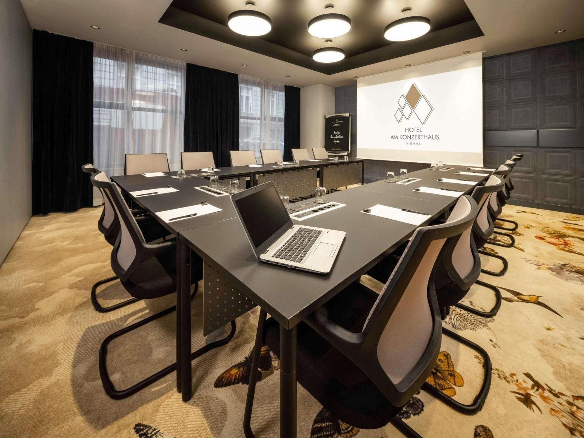 meeting room / ballrooms