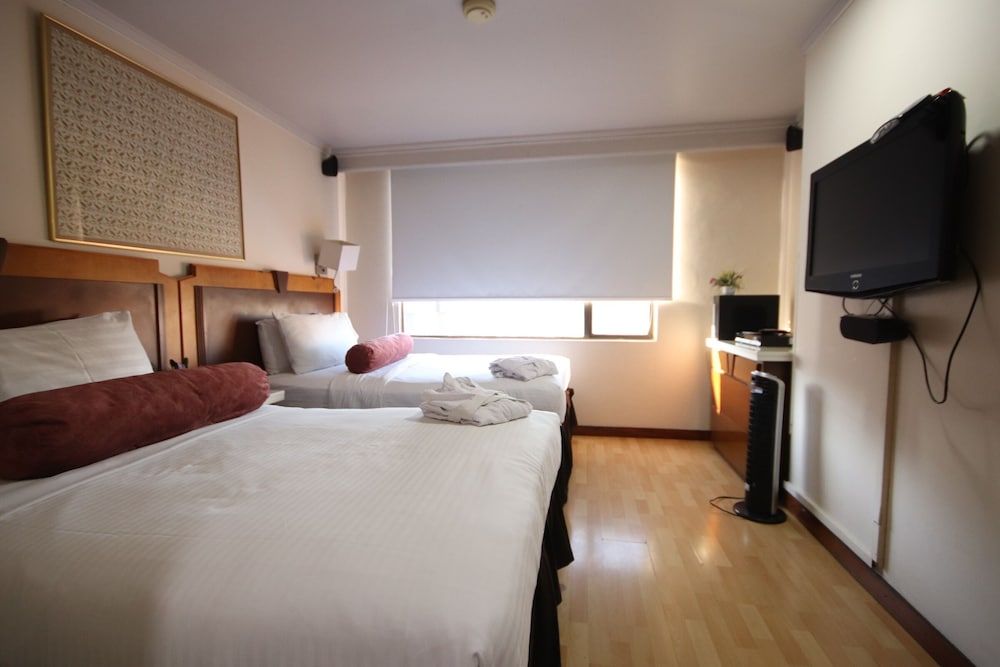 Lancaster House Junior Suite, 1 Bedroom 2