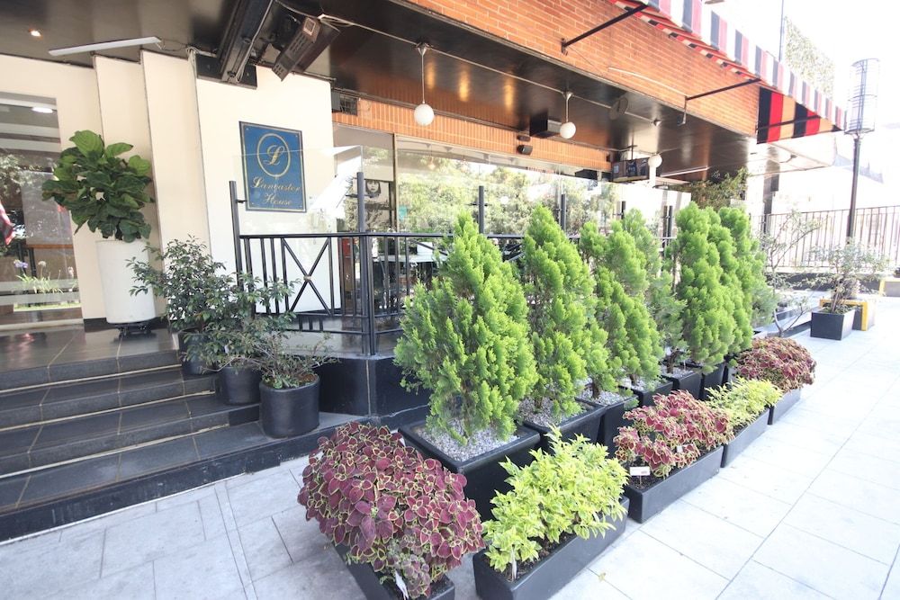 undefined Lancaster House 6