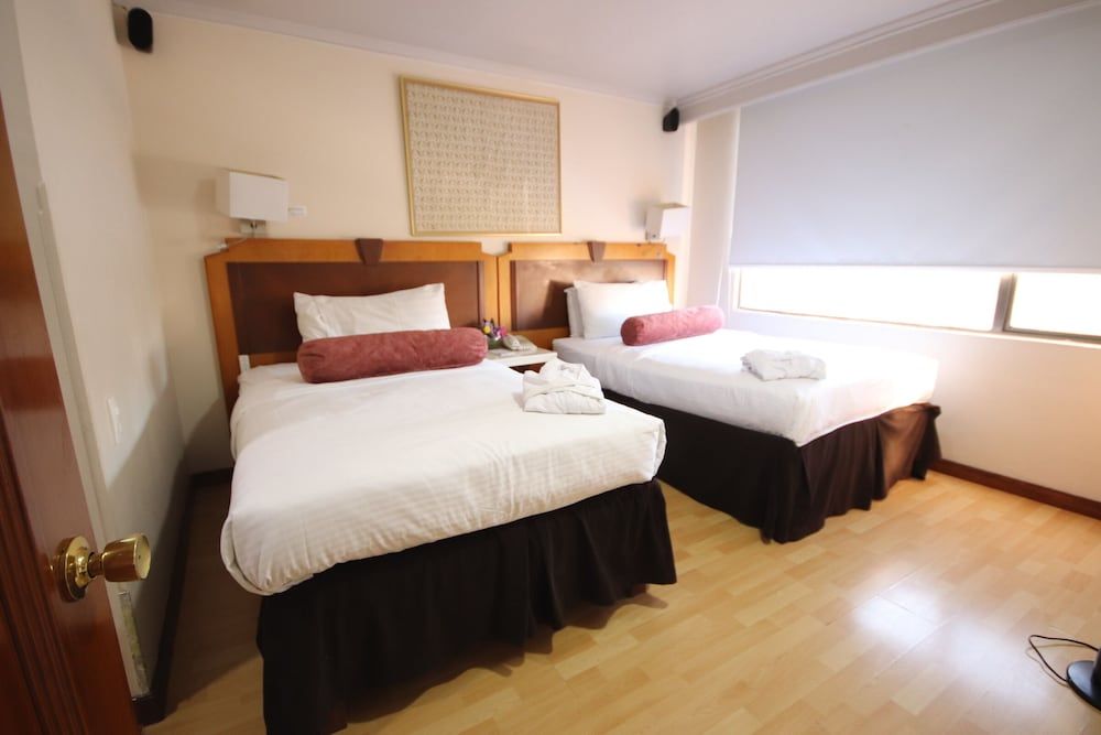 Lancaster House Junior Suite, 1 Bedroom 4