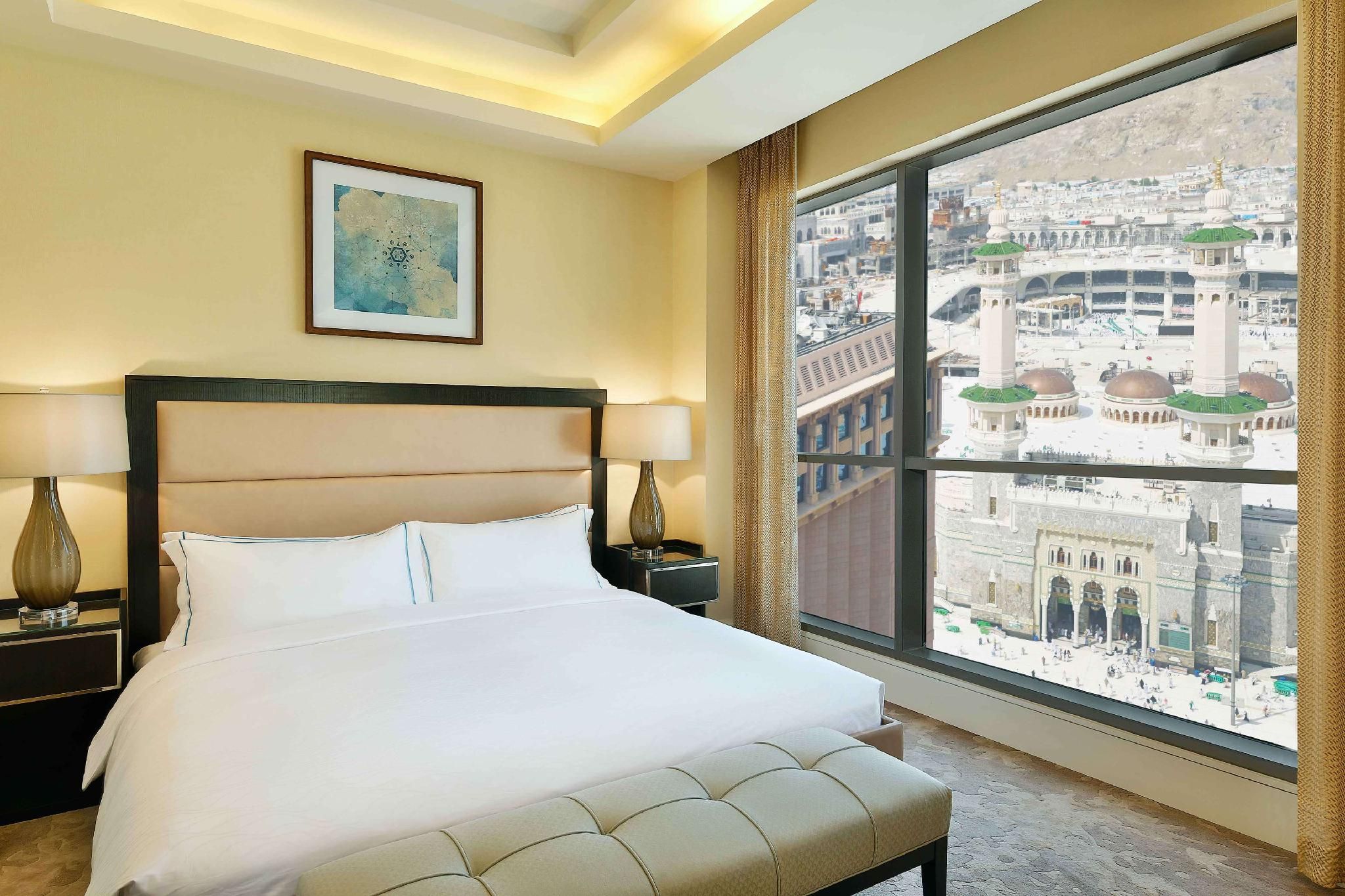 ROYAL SUITE WITH PARTIAL KAABA VIEW