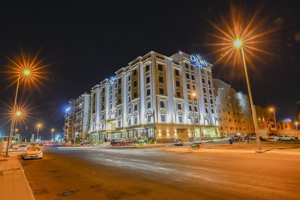 undefined Crown Town Hotel 5