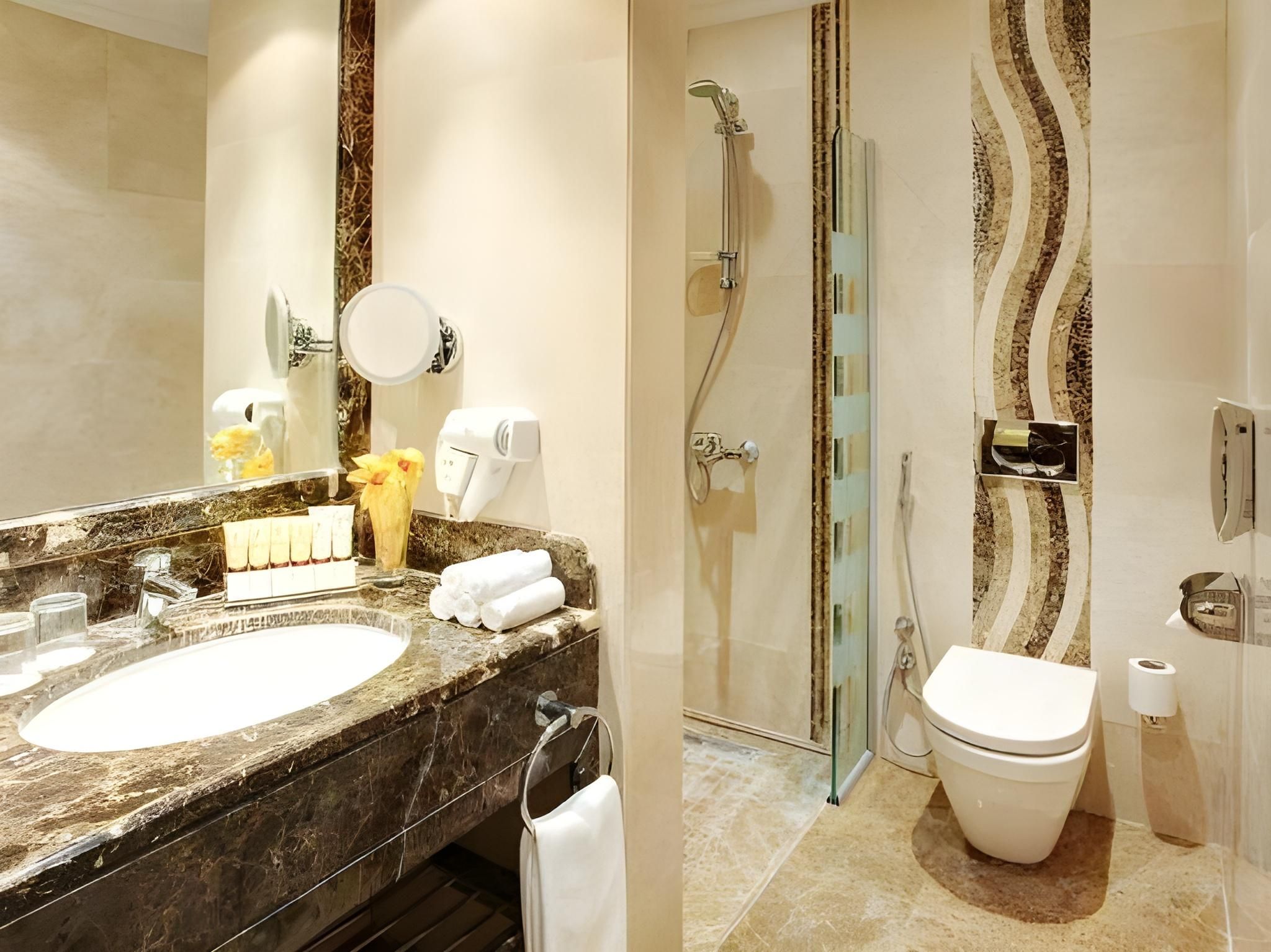 Haram View Quadruple Room