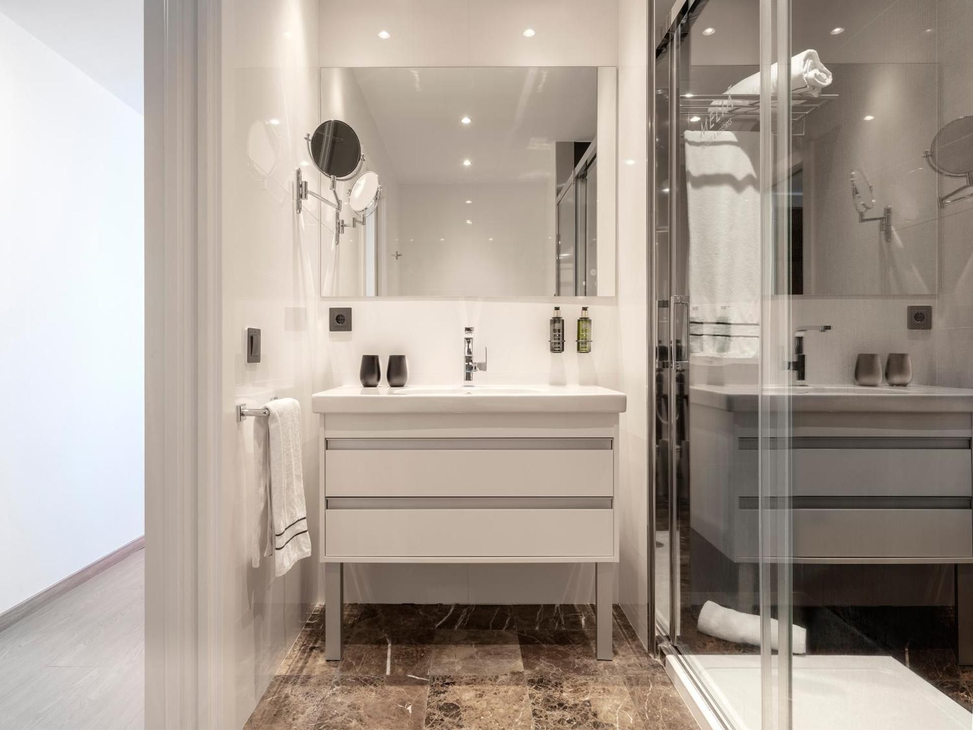 Junior Family Suite (2 Adults + 2 Children)