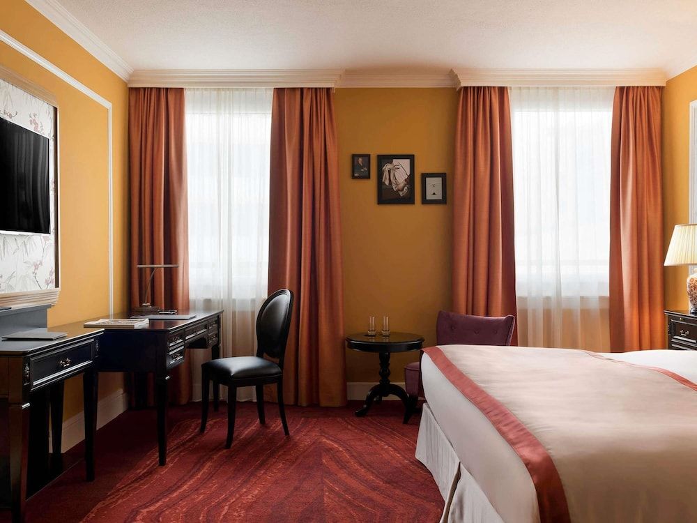Hotel Rotary Geneva – MGallery Classic Room, 1 Double Bed 6