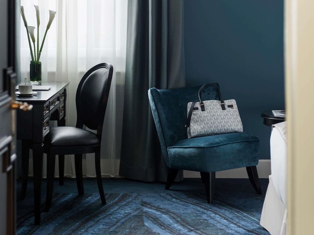 Hotel Rotary Geneva – MGallery Classic Room, 1 Double Bed 12