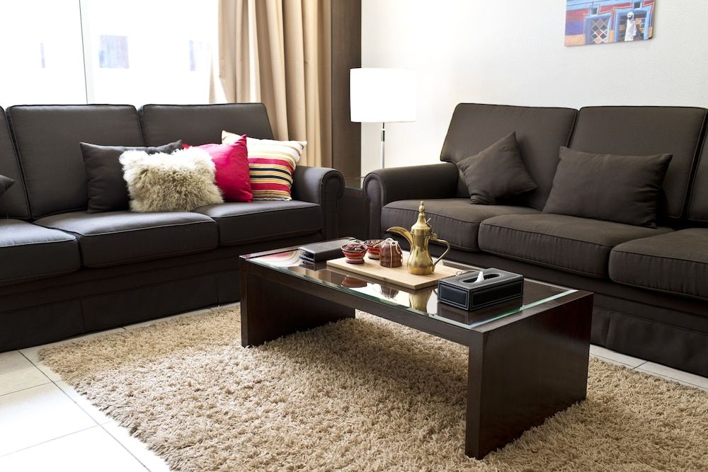 undefined Dara Hamra 8