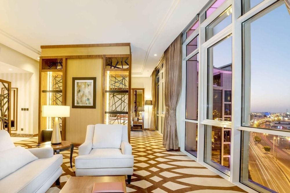 Bayat Hotels Company Quartz Suite 4