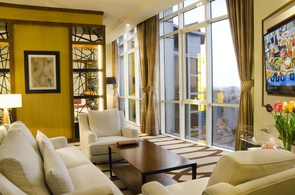 Bayat Hotels Company Quartz Suite 3