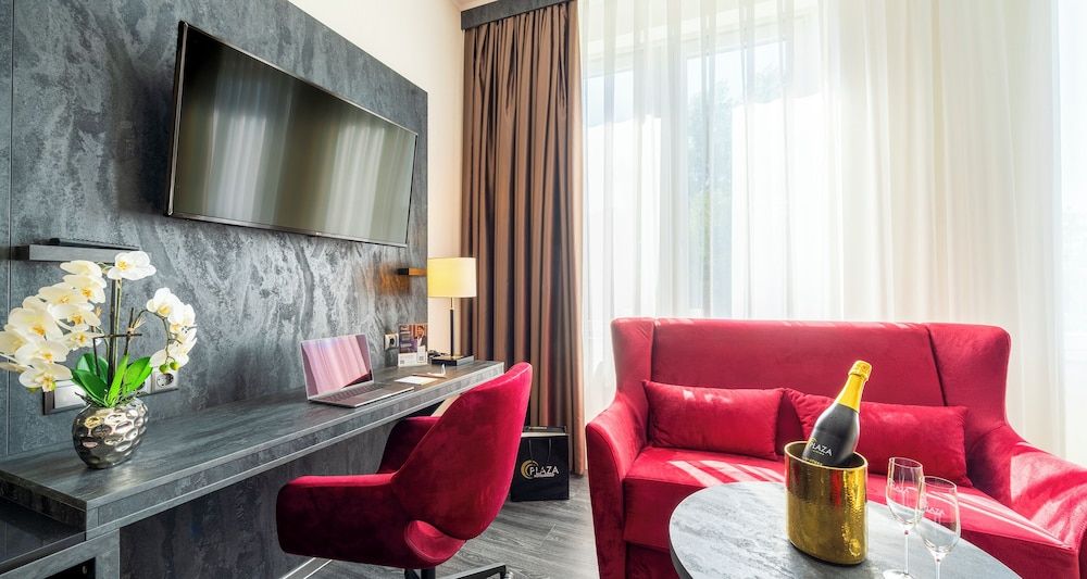 PLAZA Premium Schwerin; Sure Hotel Collection by Best Western Comfort Room, 2 Twin Beds 9