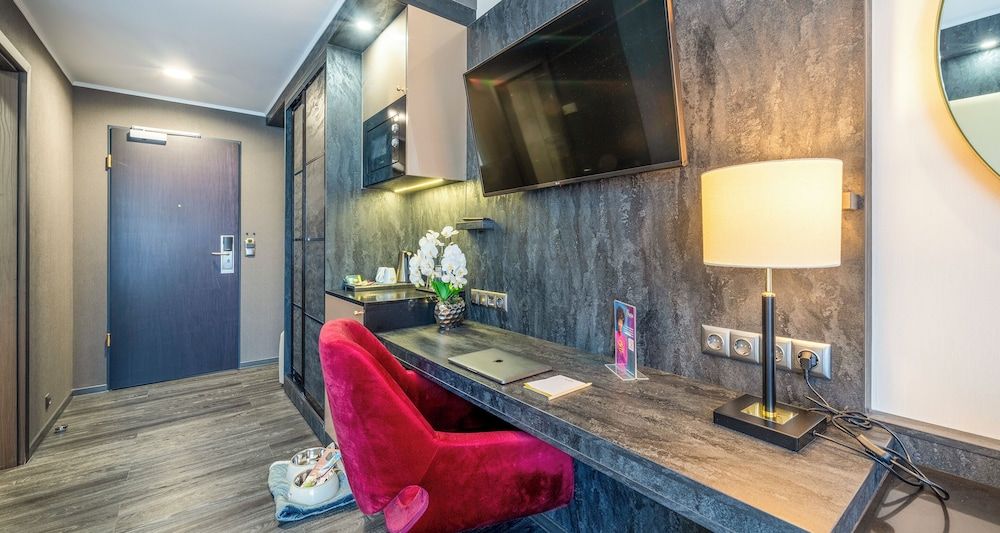 PLAZA Premium Schwerin; Sure Hotel Collection by Best Western Standard Room, 2 Twin Beds 6