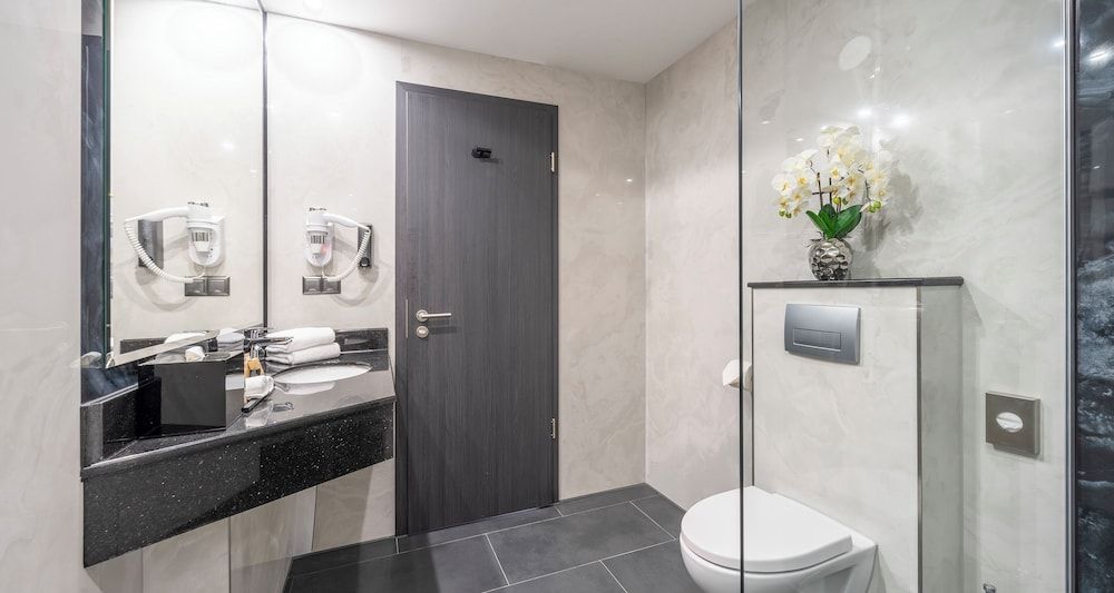 PLAZA Premium Schwerin; Sure Hotel Collection by Best Western Comfort Room, 2 Twin Beds 5