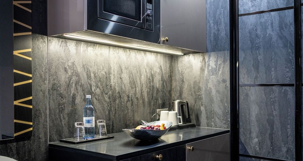 PLAZA Premium Schwerin; Sure Hotel Collection by Best Western Premium-Zimmer, 2 Einzelbetten, Seeseite (with Sofabed) 4