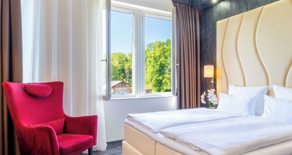 PLAZA Premium Schwerin; Sure Hotel Collection by Best Western Standard Room, 2 Twin Beds 2