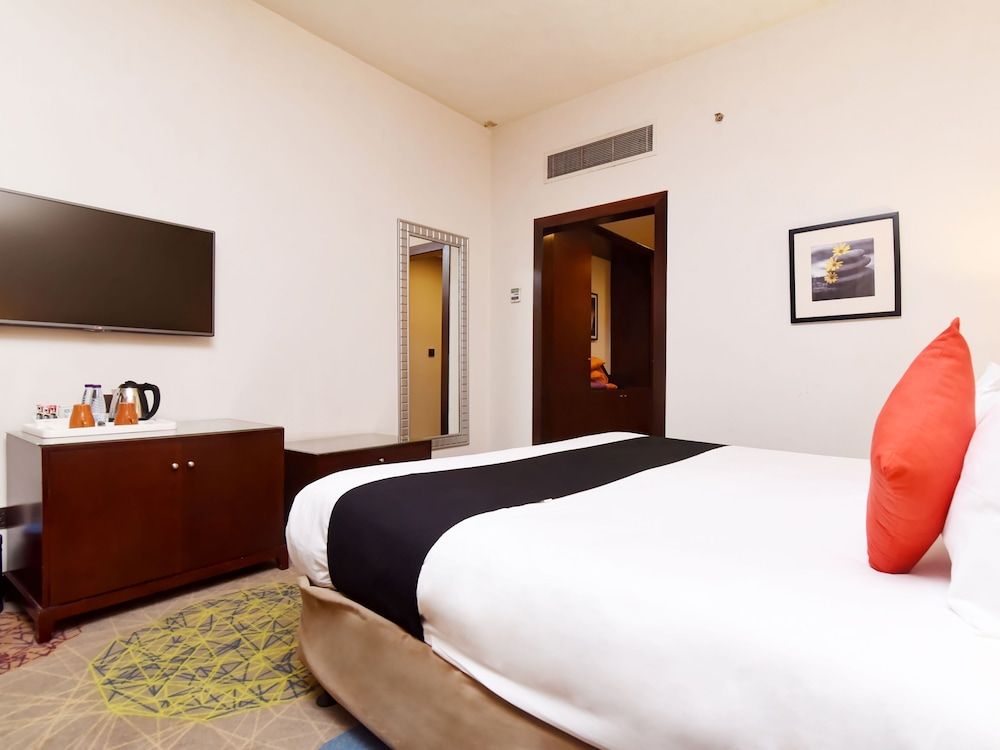 Mena Hotel Riyadh Deluxe Room King 2