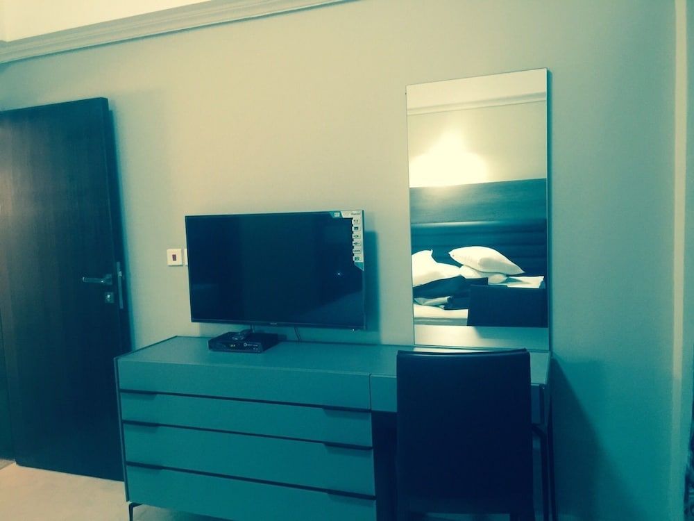 Golden Marina Resort Deluxe Double Room, Sea View 4