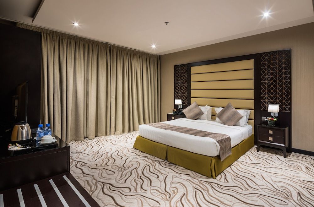 Naviti Warwick Al Khobar One-Bedroom Suite 4