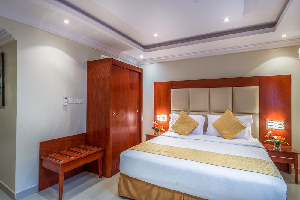 undefined AlMuhaidb AlOlaya Kories 5